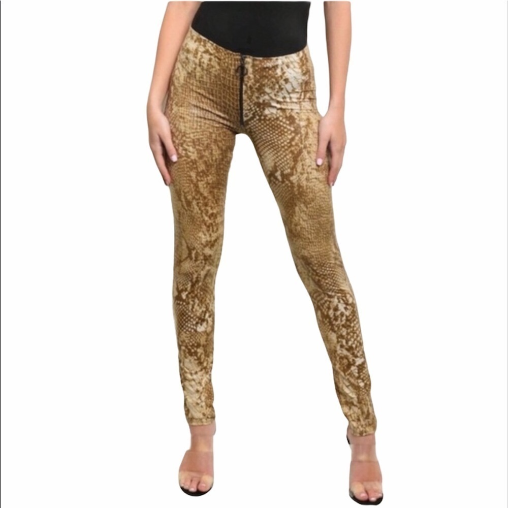 Pho Snakeskin women’s Leggings size‎ medium